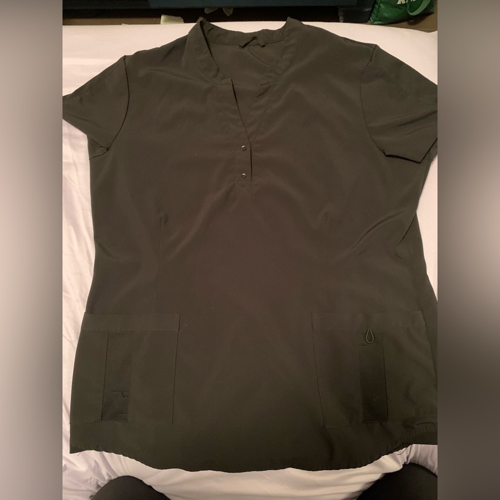 SCRUBLETICS TOP